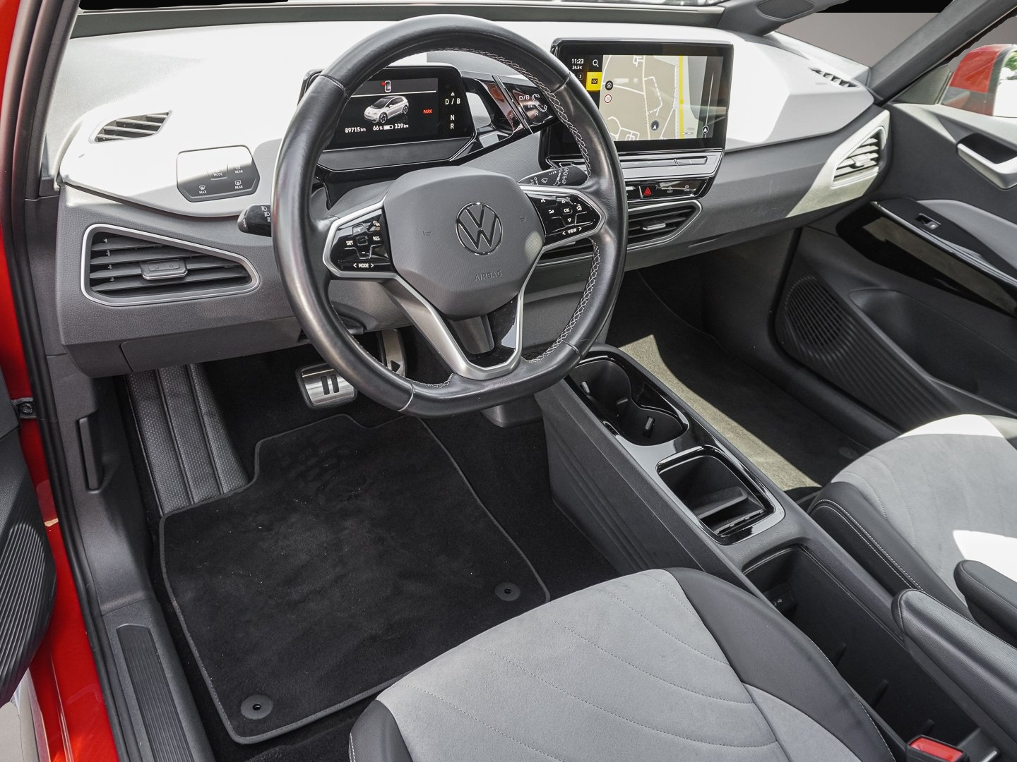 Volkswagen ID.3 (02/2023, ELECTRIC)
