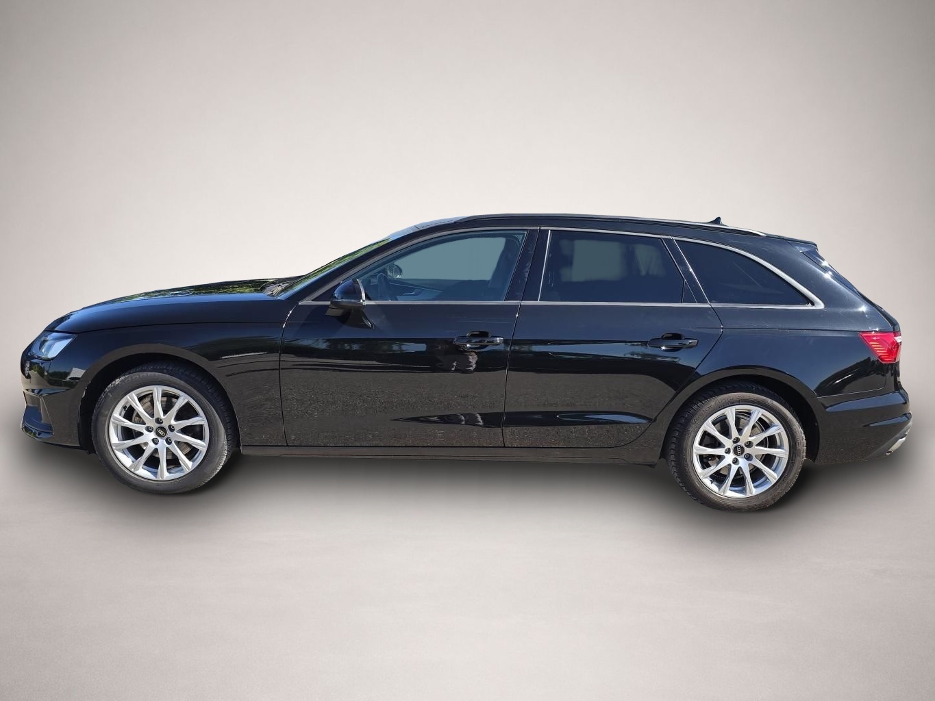 Audi A4 (09/2022, )