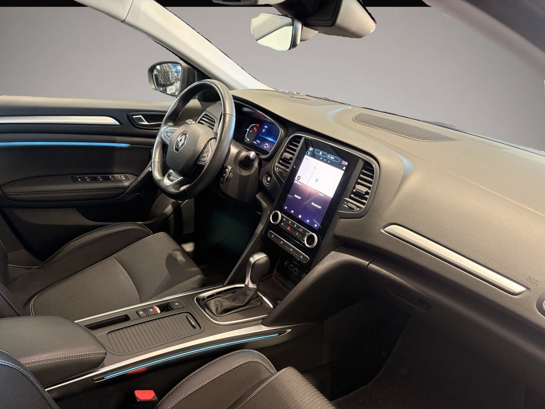 Renault Megane (04/2022, Benzin)
