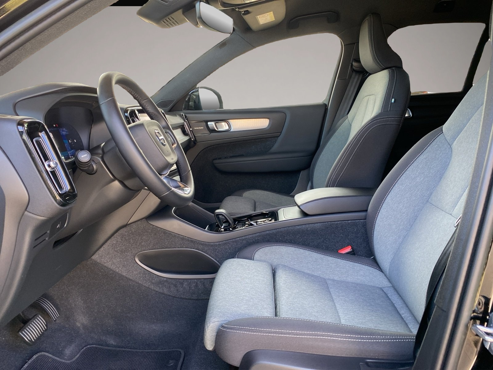 Volvo XC40 (06/2023, Benzin)