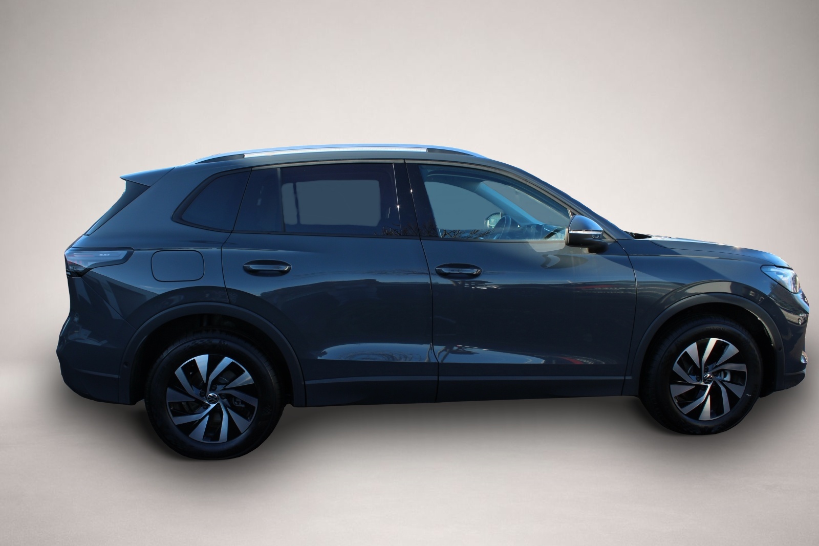 Volkswagen Tiguan (11/2025, Benzin)