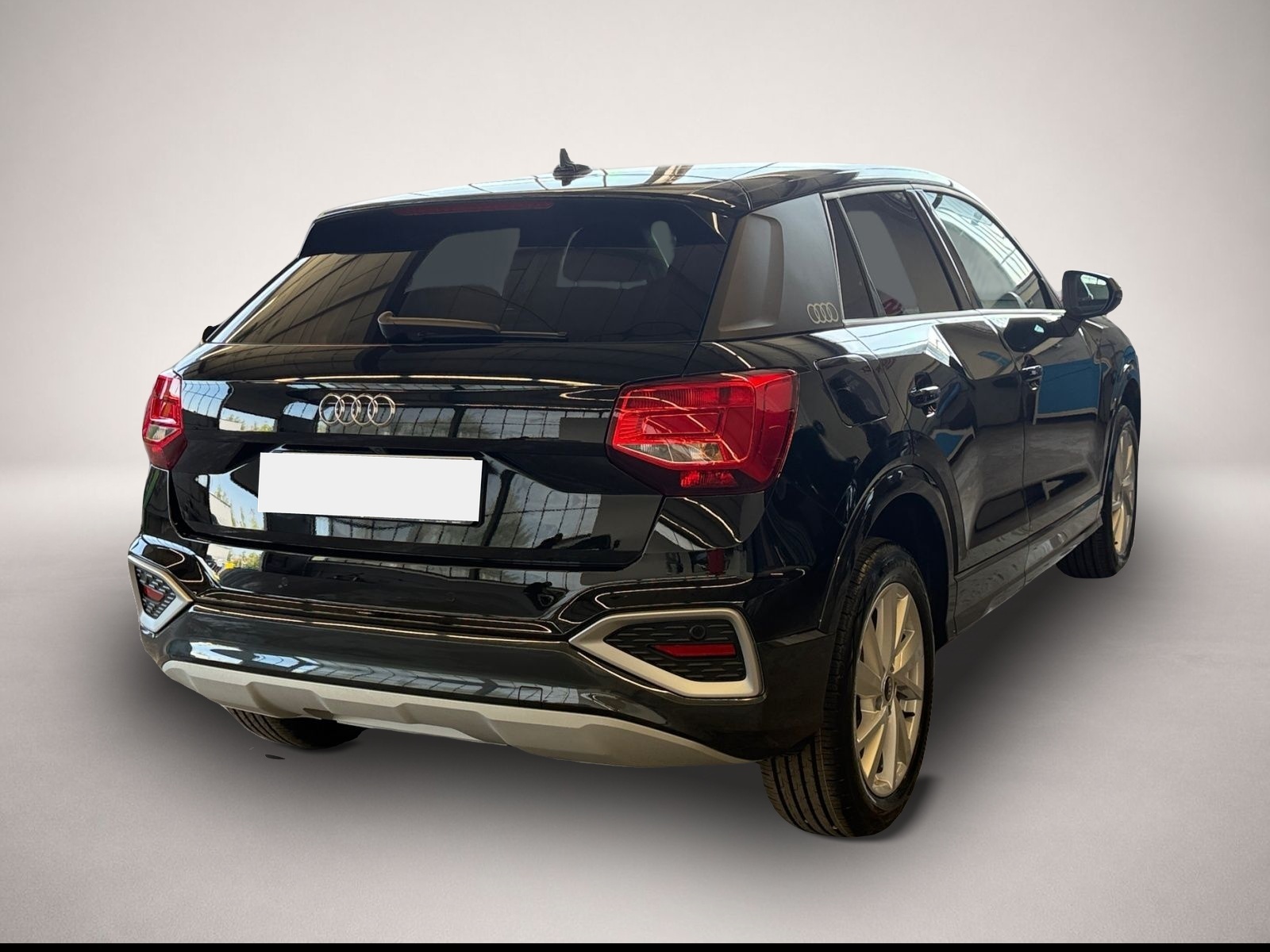 Audi Q2 (09/2025, Benzin)