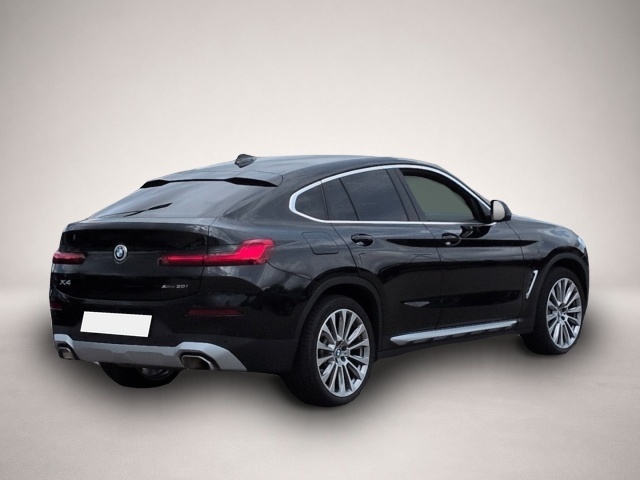 BMW X4 (05/2023, Benzin)