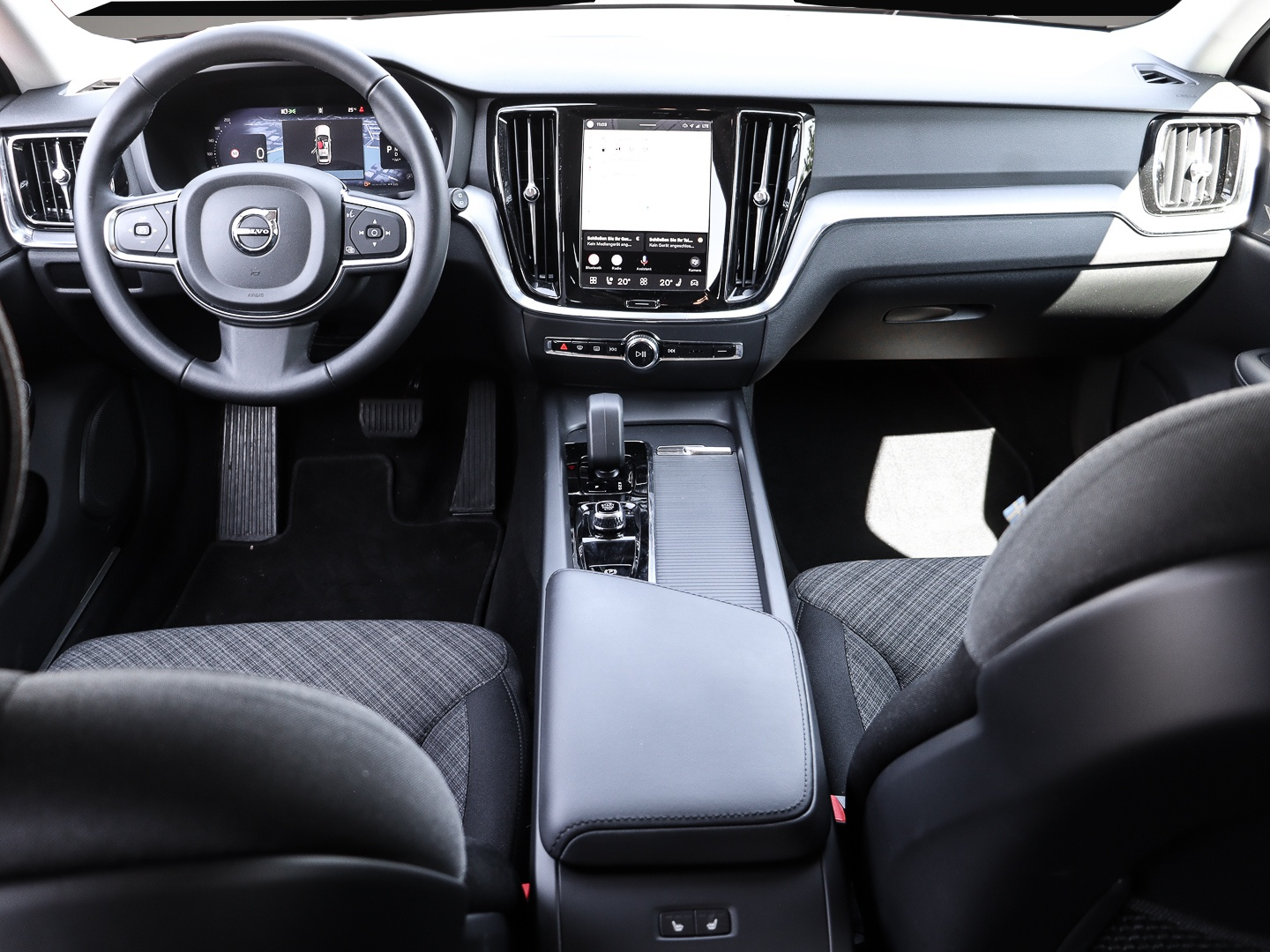 Volvo V60 (06/2024, Benzin)