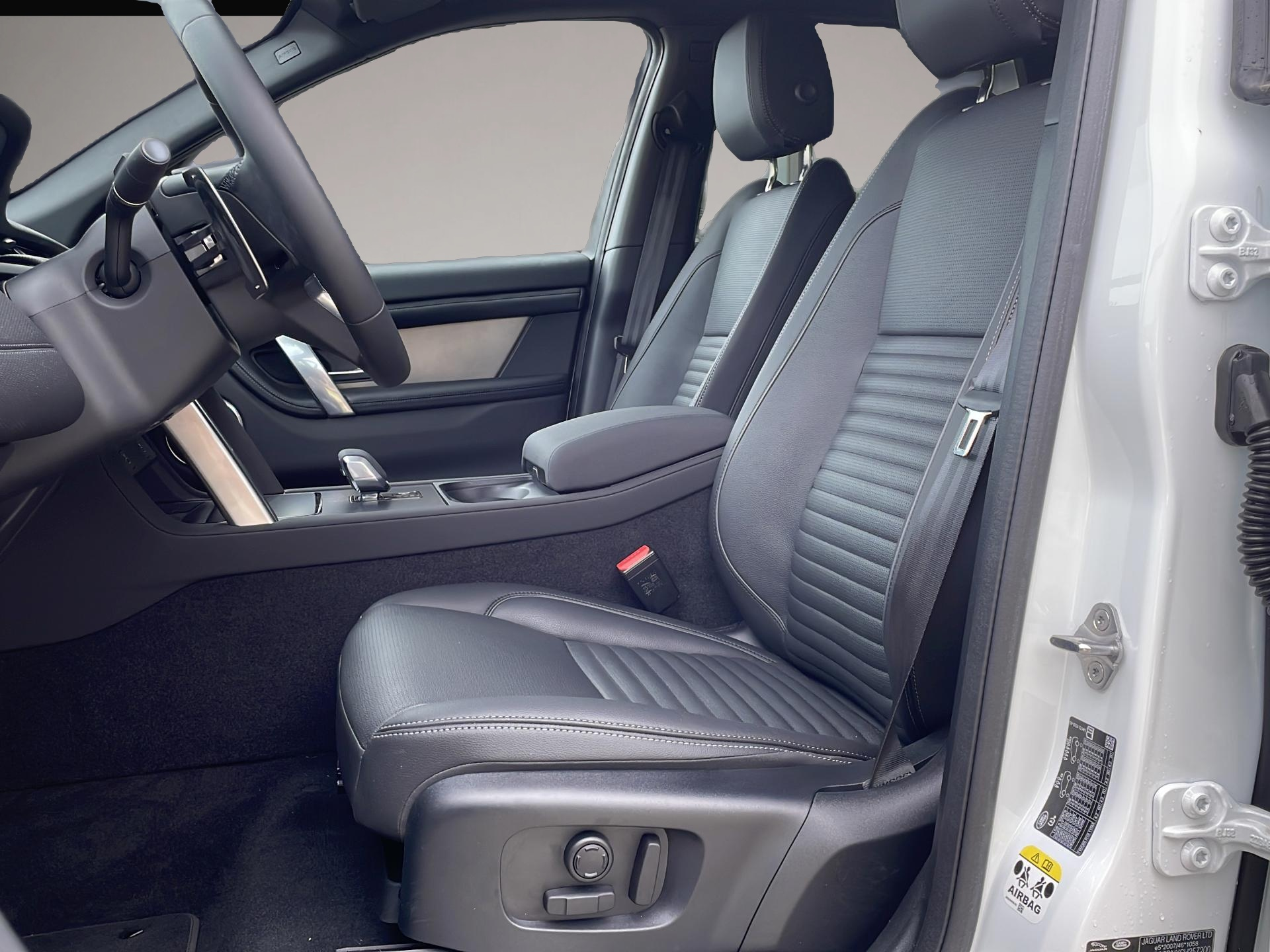 Land-Rover Discovery Sport (10/2024, Diesel)