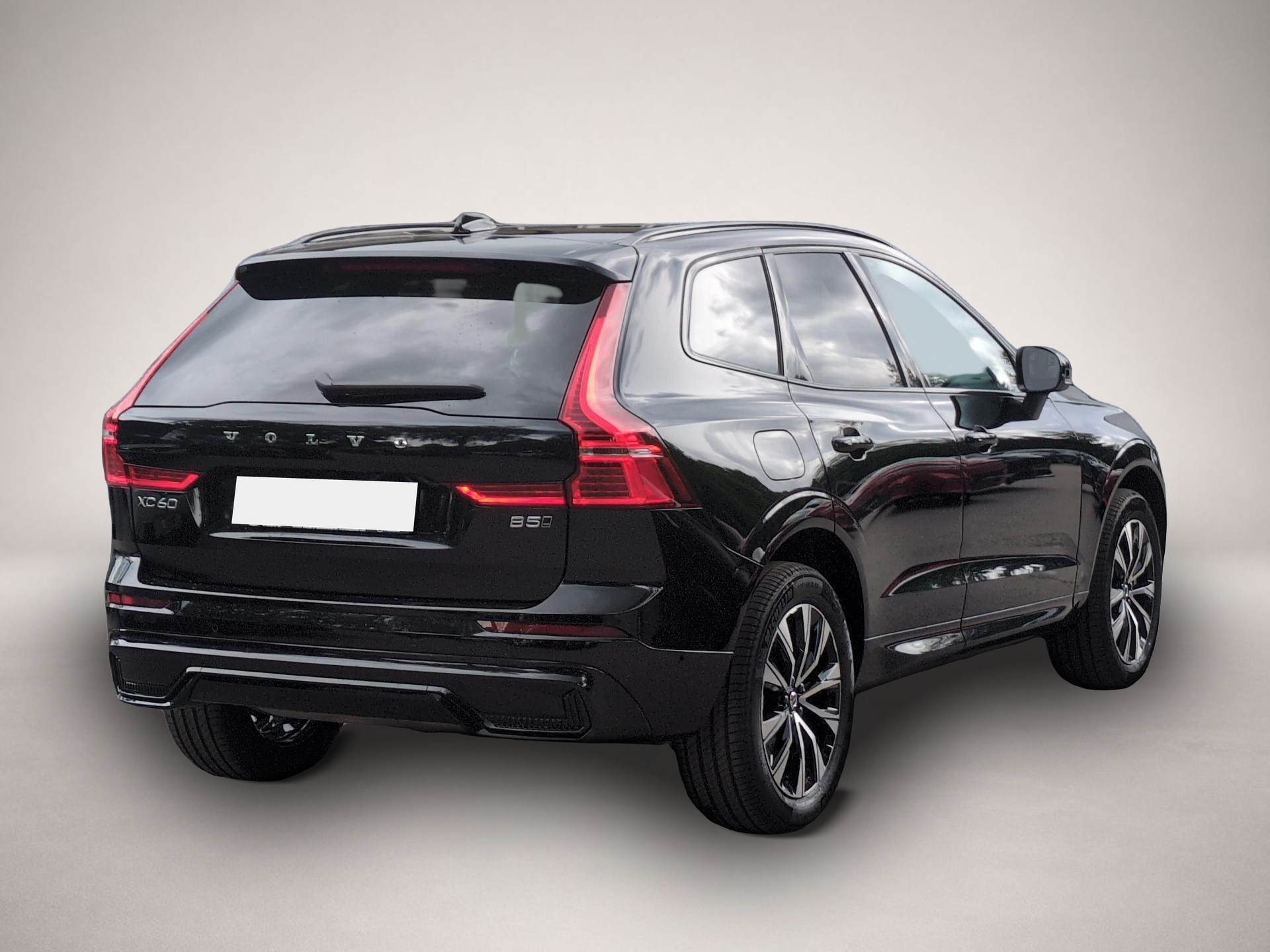 Volvo XC60 (02/2025, Benzin)
