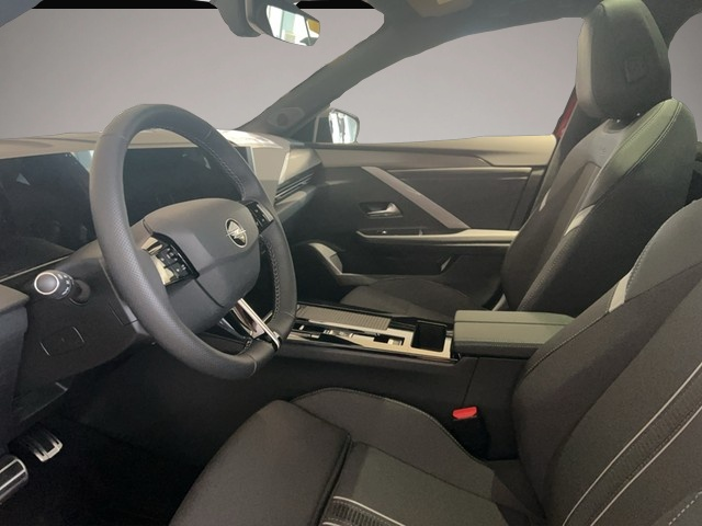 Opel Astra (10/2024, Benzin)