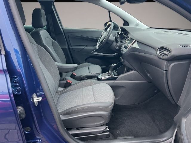 Opel Crossland (X) (03/2024, Benzin)