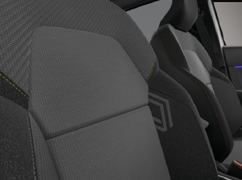 Renault Captur (09/2025, Benzin)