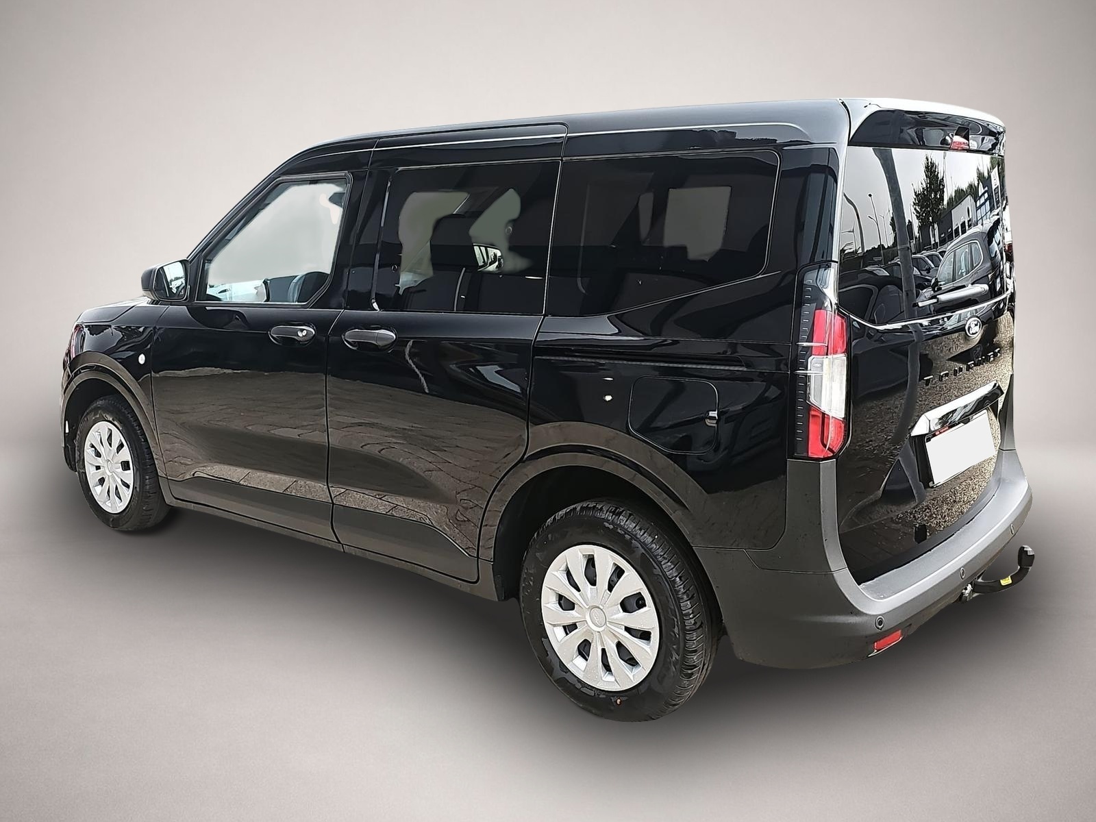 Ford Tourneo Courier (05/2026, Benzin)