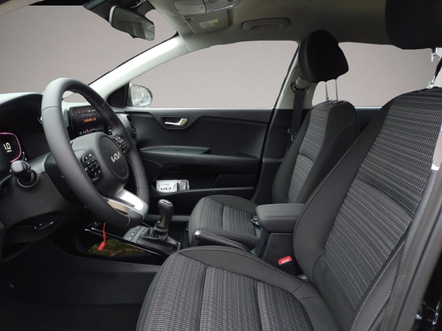 KIA Stonic (09/2025, Benzin)