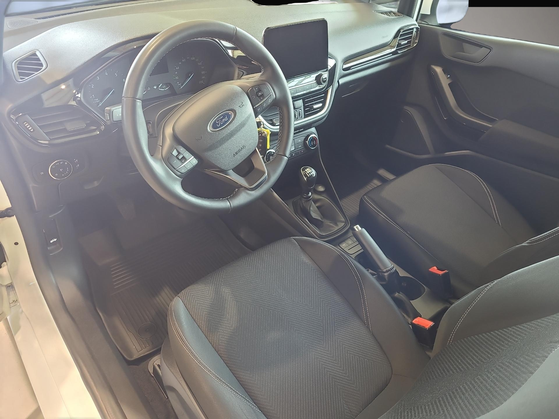 Ford Fiesta (05/2022, Benzin)
