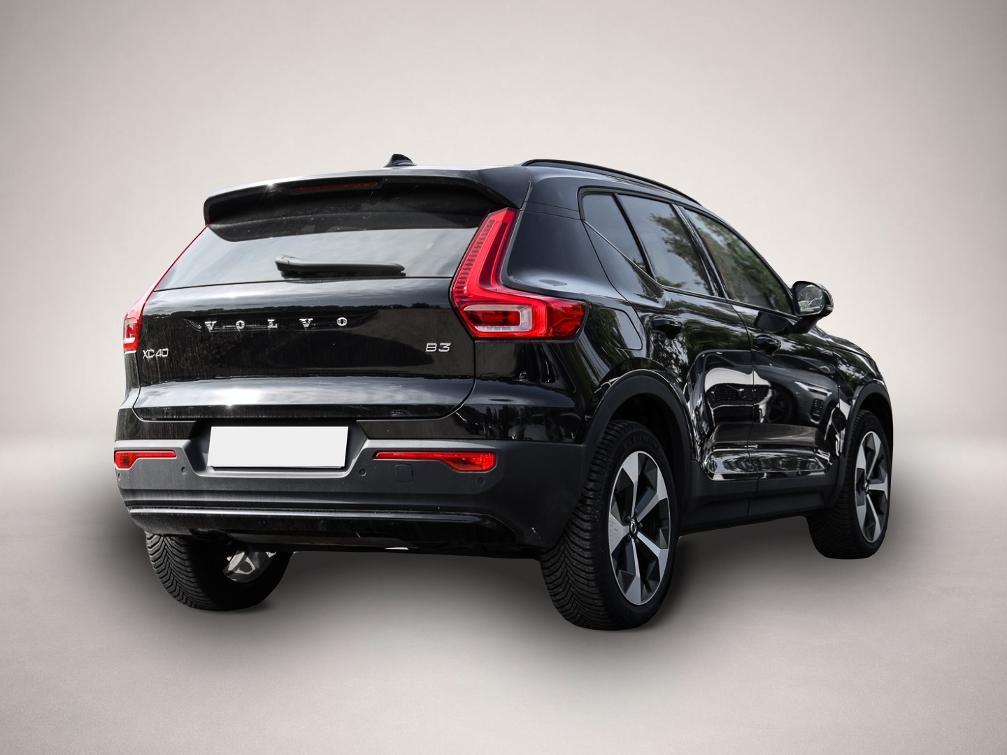 Volvo XC40 (11/2023, Benzin)
