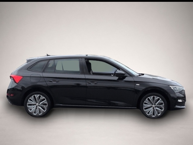 Skoda Scala (10/2022, Benzin)