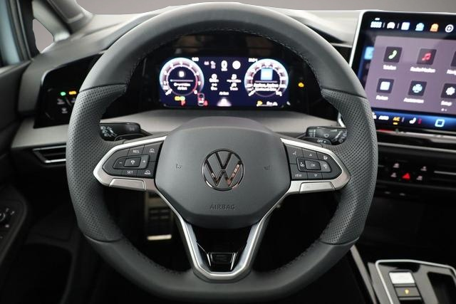 Volkswagen Golf (08/2026, Benzin)