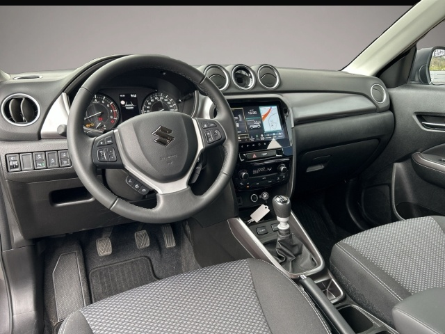 Suzuki Vitara (03/2026, Benzin)