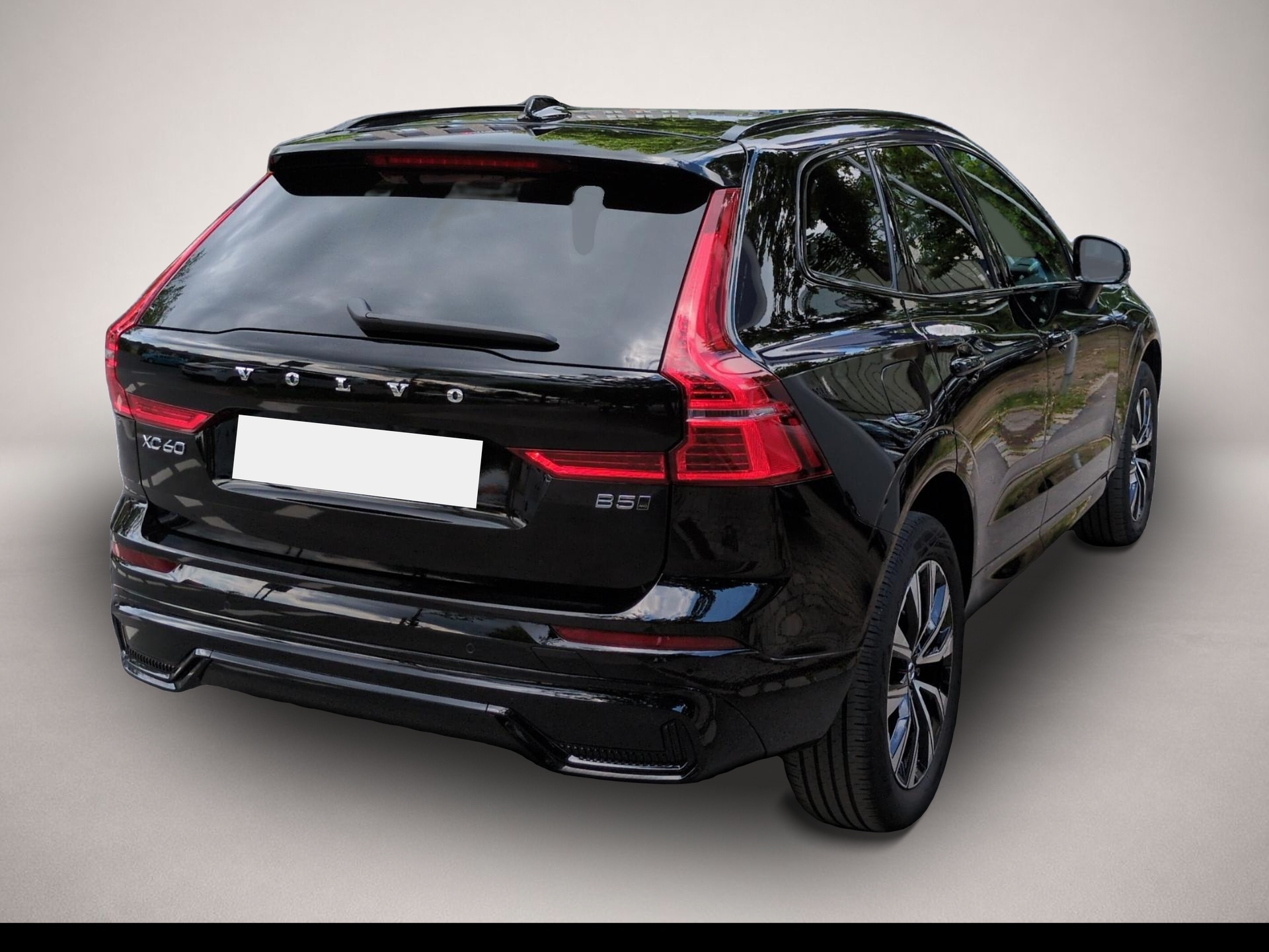 Volvo XC60 (03/2023, Benzin)