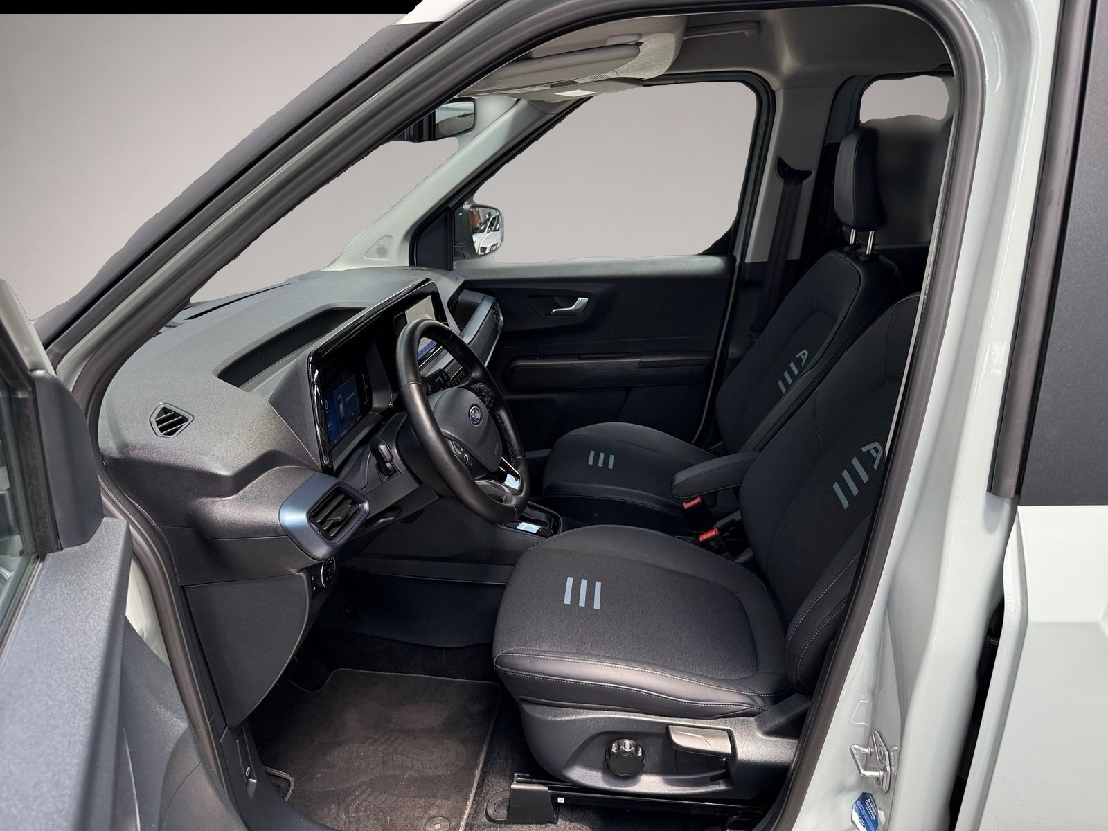 Ford Tourneo Courier (02/2025, )