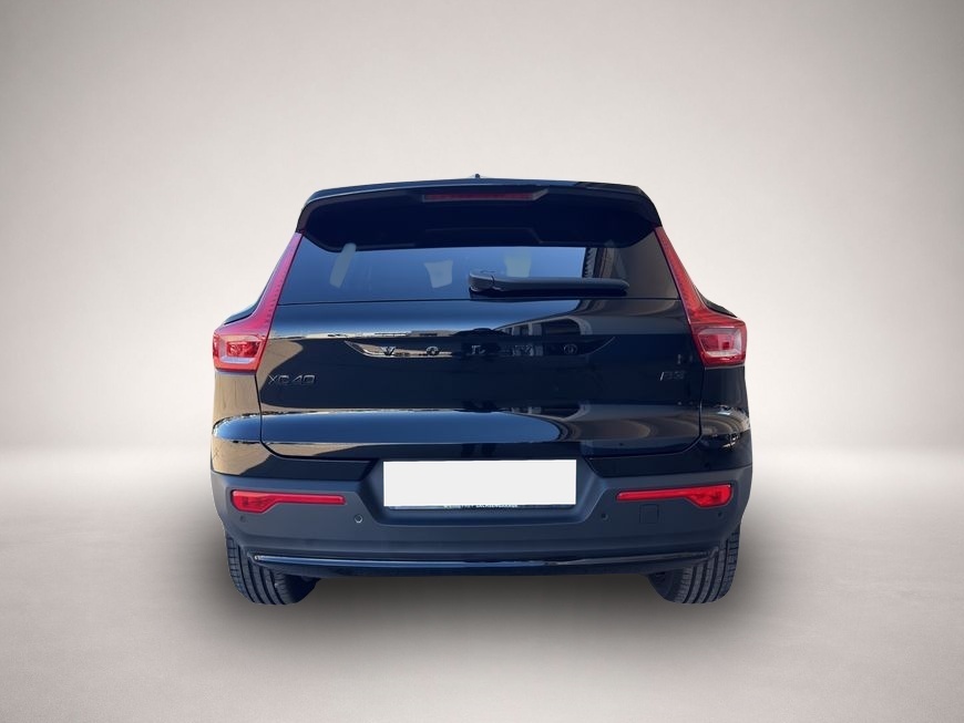 Volvo XC40 (07/2025, Benzin)