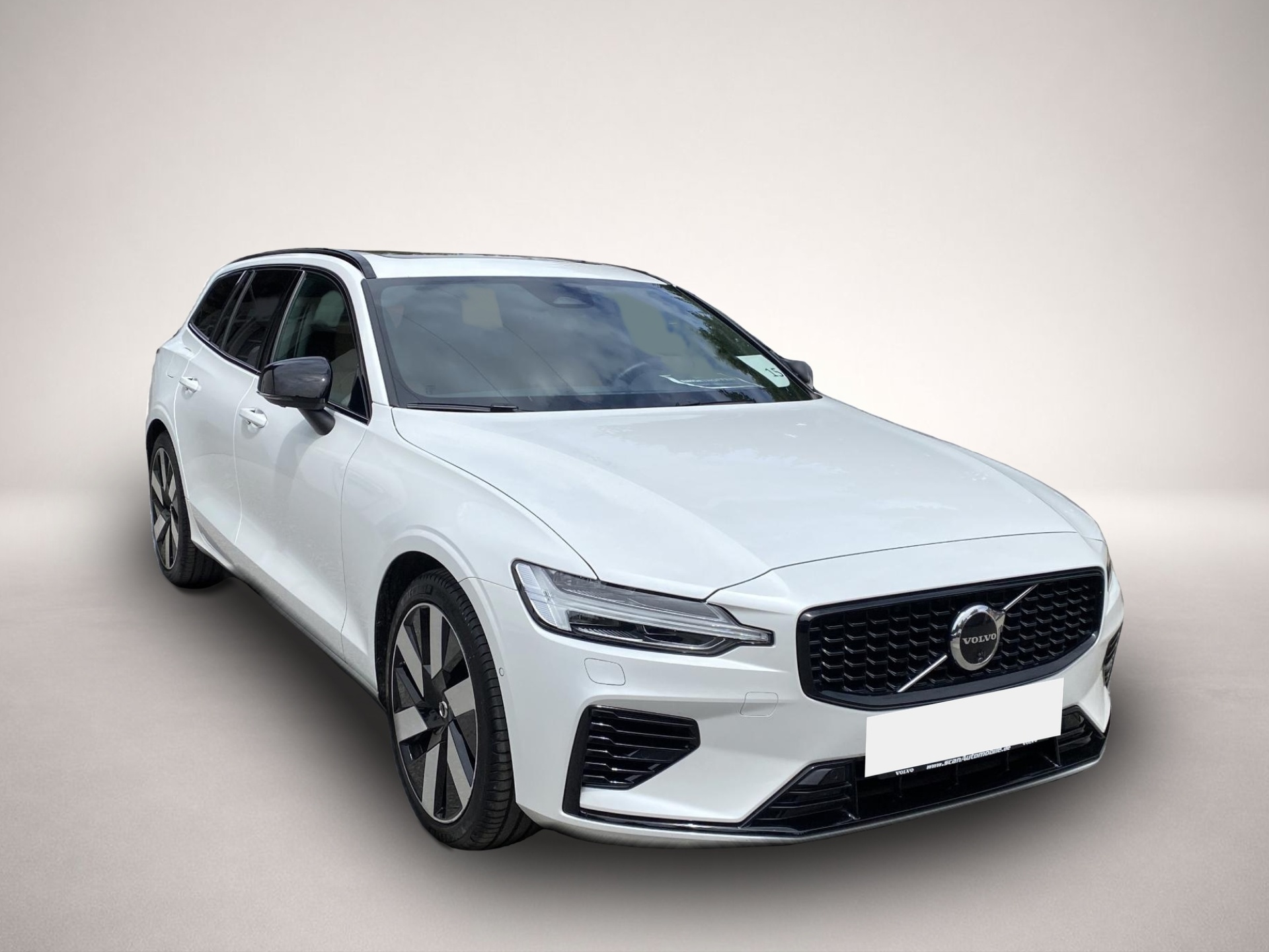 Volvo V60 (06/2024, Hybrid (Benzin/Elektro))