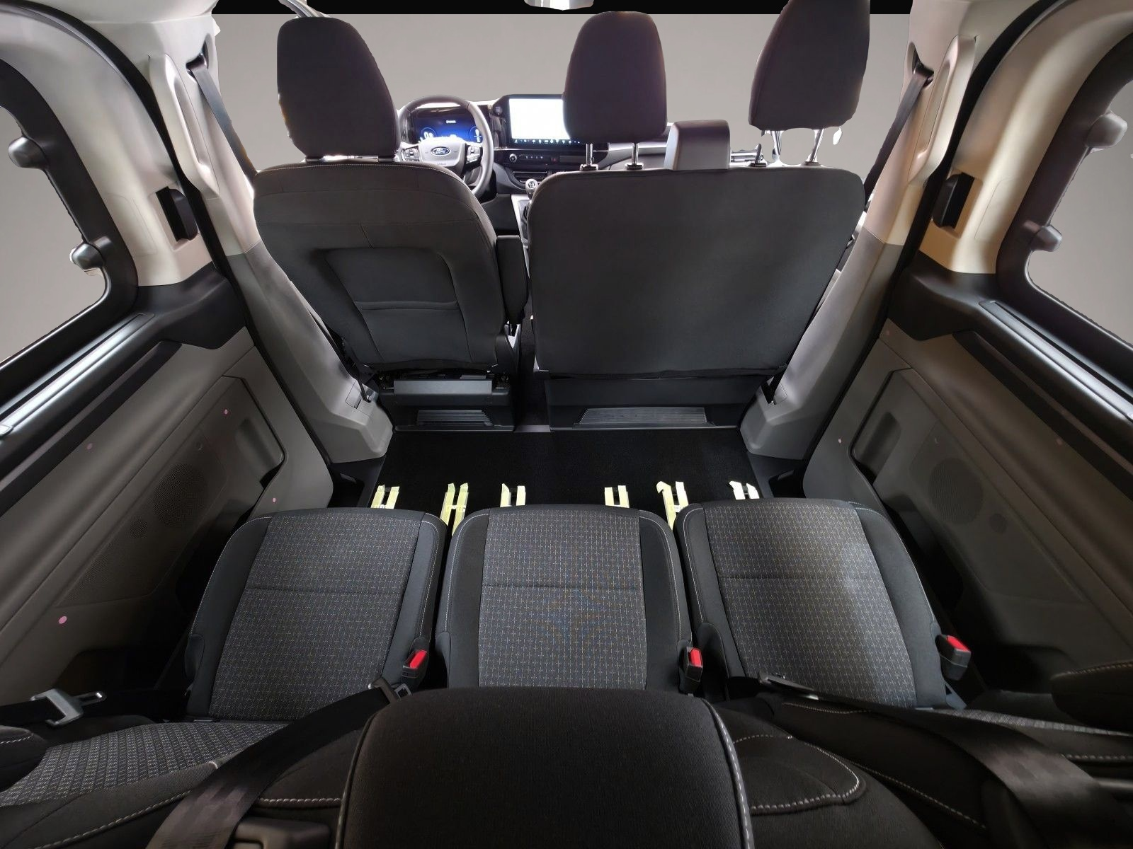 Ford Tourneo Custom (06/2026, Diesel)