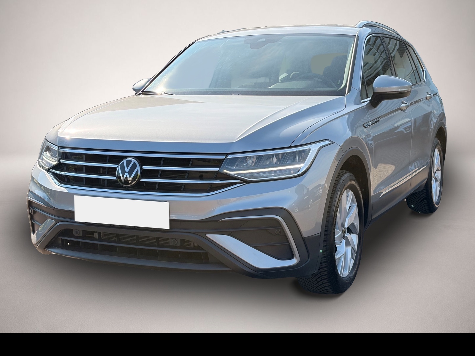Volkswagen Tiguan Allspace (03/2025, Benzin)