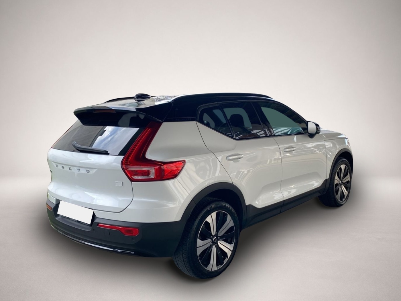 Volvo XC40 (12/2022, ELECTRIC)