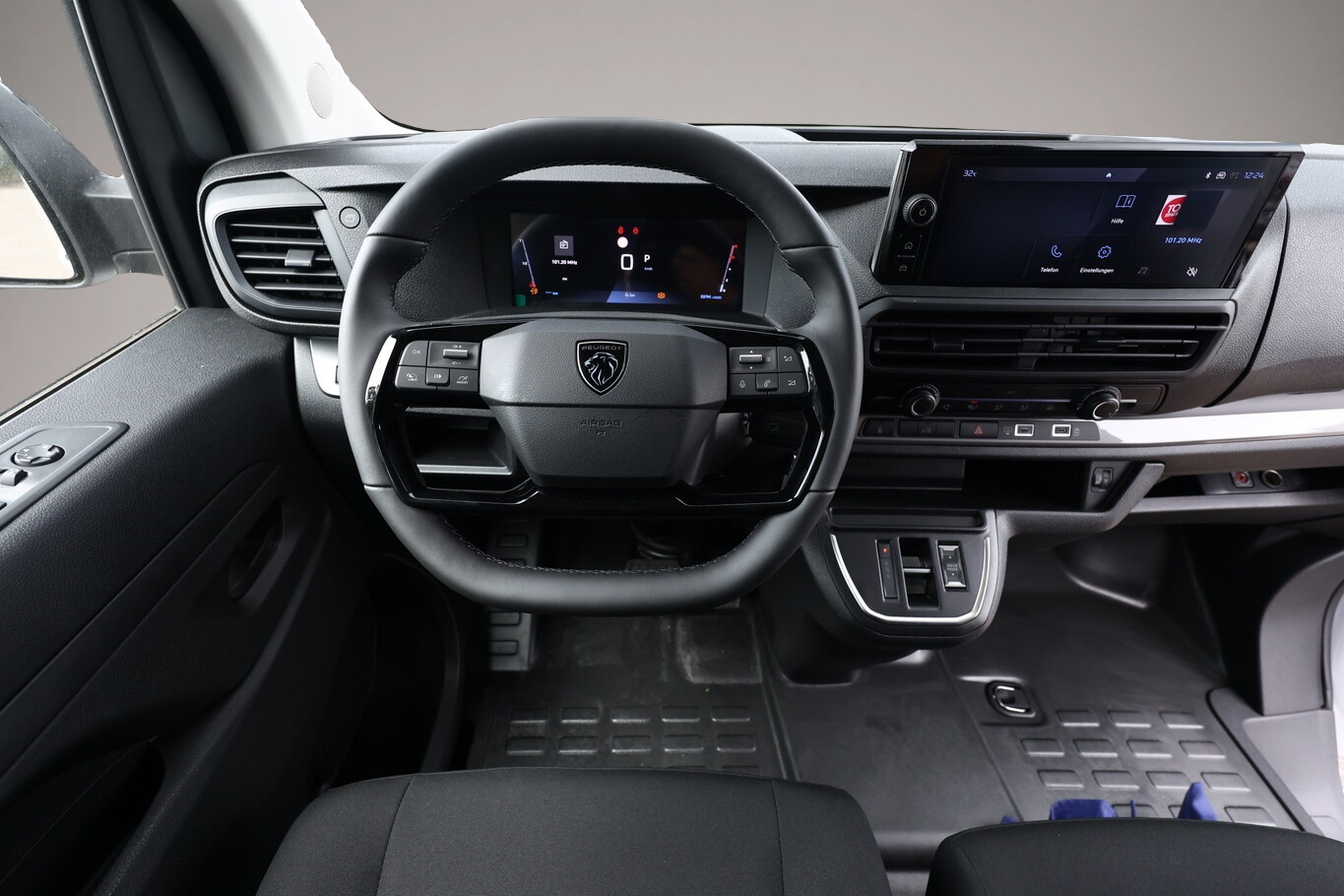 Peugeot Expert (02/2026, Diesel)