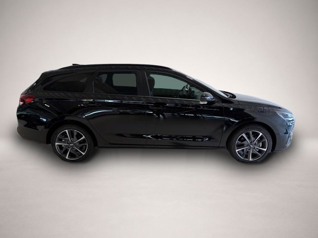 Hyundai i30 (11/2025, Benzin)