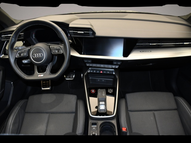 Audi quattro (06/2022, )