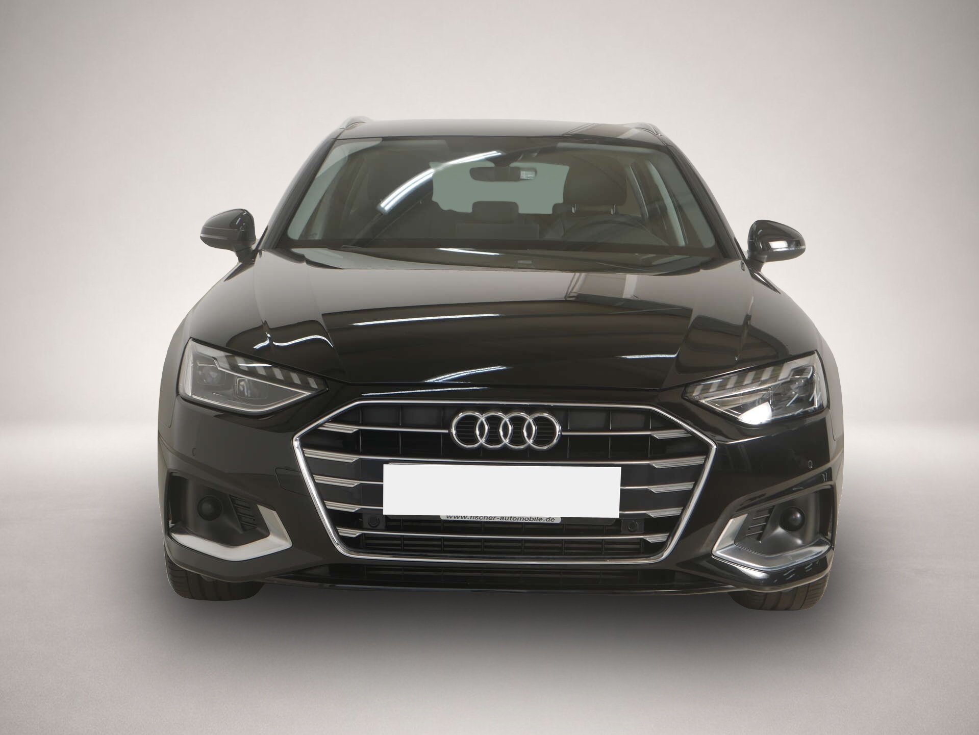 Audi A4 (07/2023, Benzin)