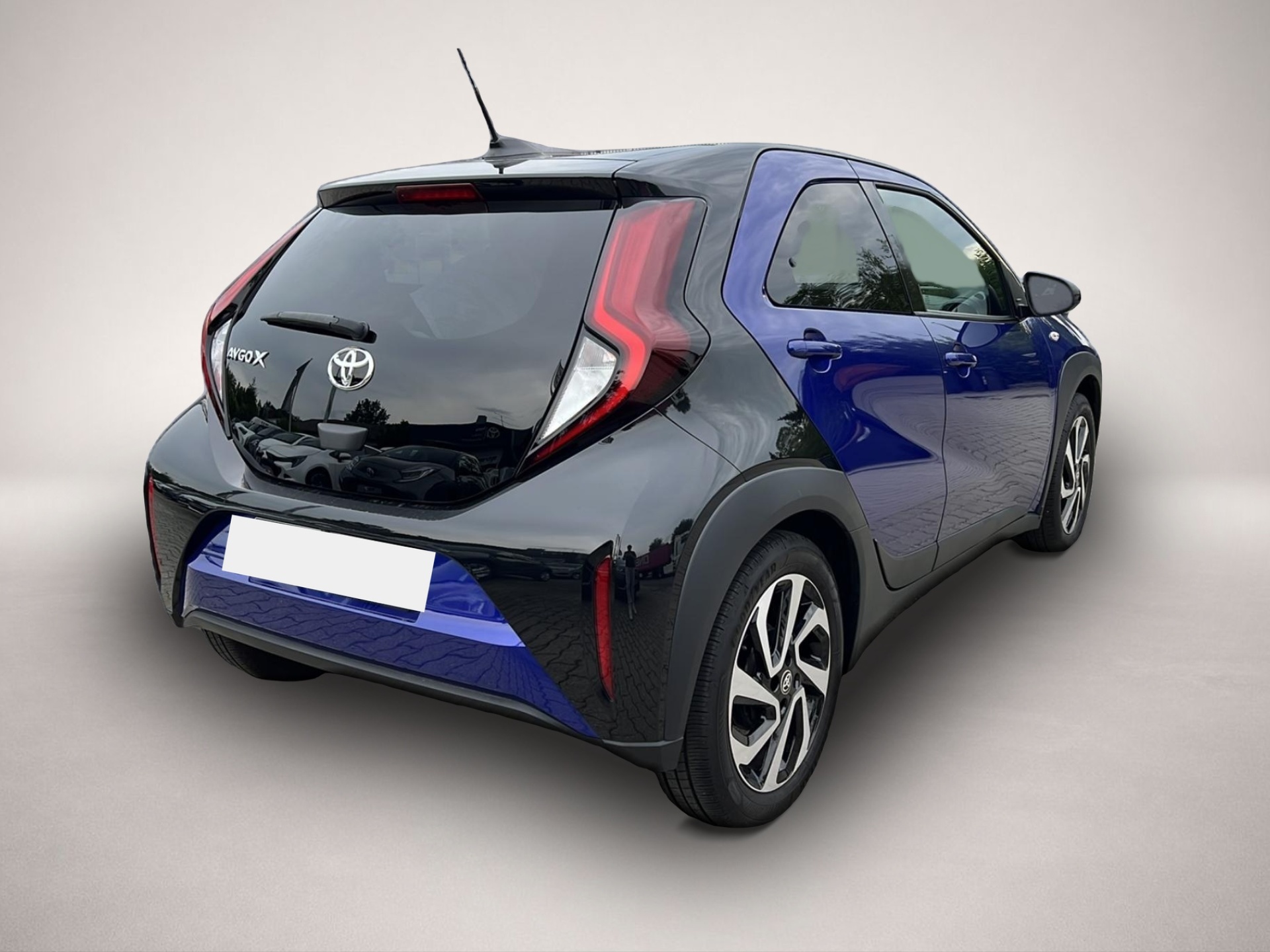 Toyota Aygo (X) (10/2024, Benzin)