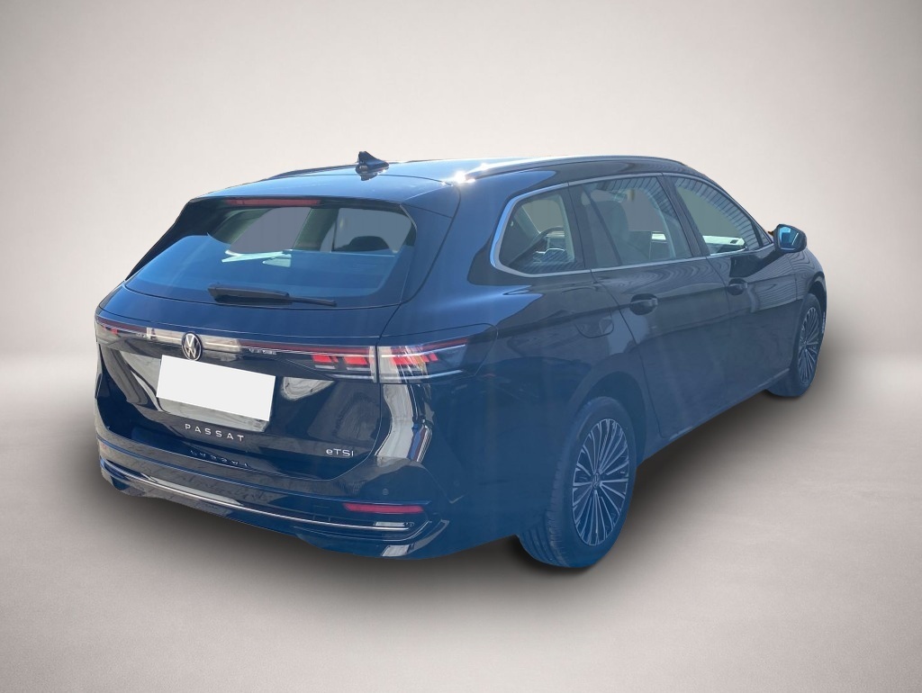 Volkswagen Passat Variant (08/2025, Benzin)