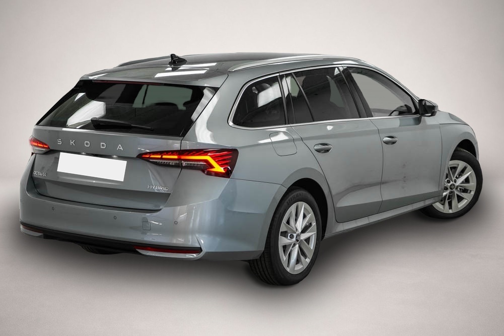 Skoda Octavia (, Benzin)
