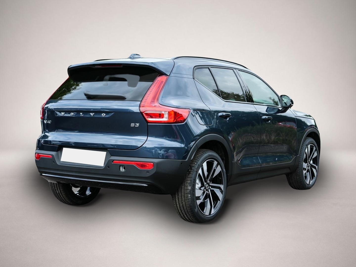 Volvo XC40 (05/2026, Benzin)