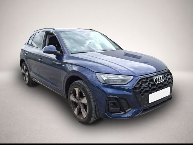 Audi Q5 (12/2022, Benzin)