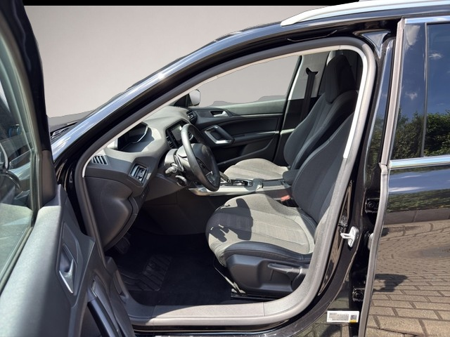 Peugeot 308 (04/2021, Benzin)