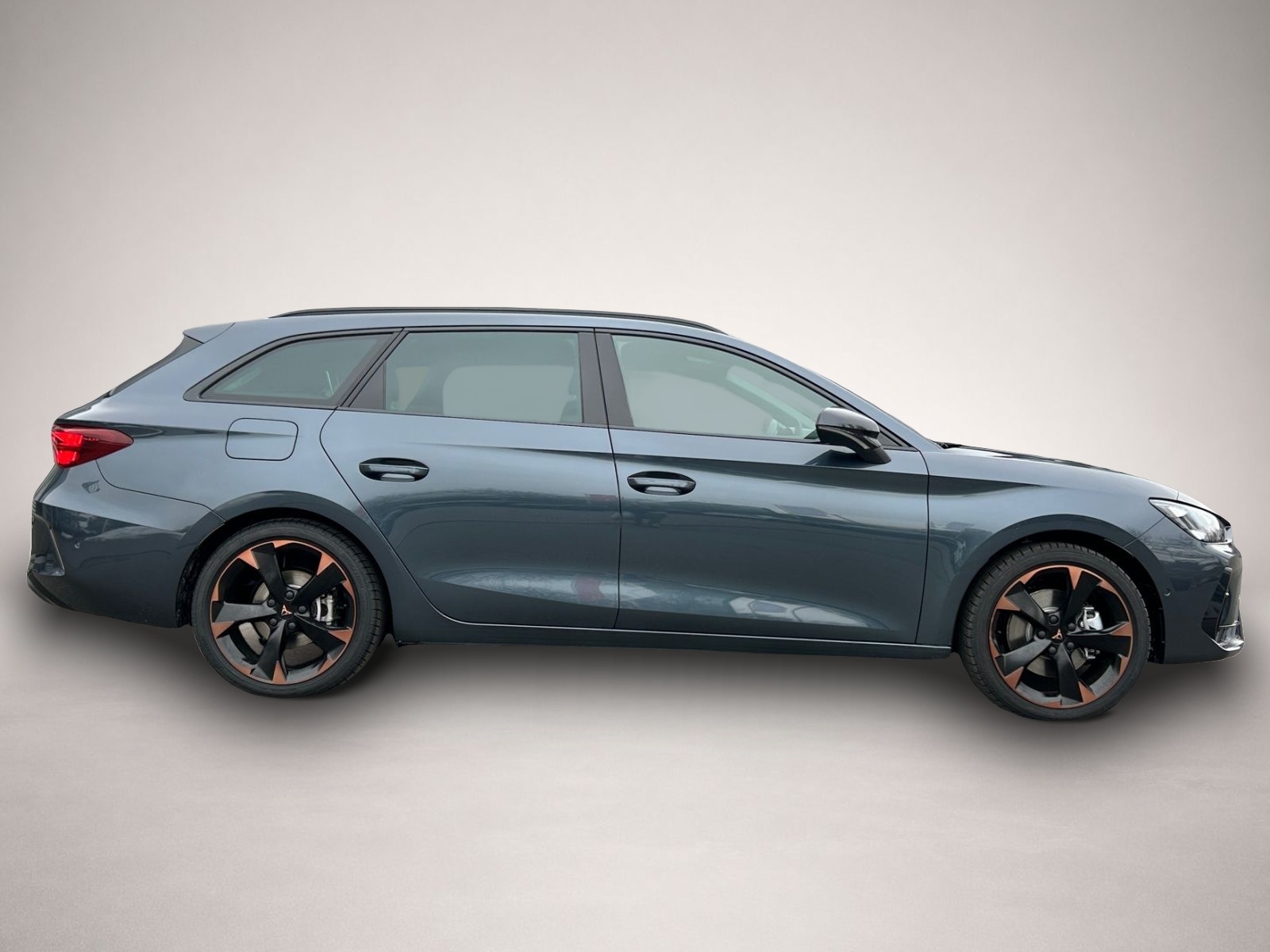 Cupra Leon (03/2026, Hybrid (Benzin/Elektro))