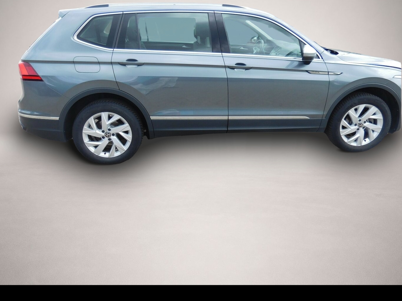 Volkswagen Tiguan Allspace (04/2025, Benzin)