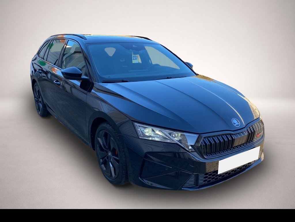 Skoda Octavia (06/2025, Benzin)