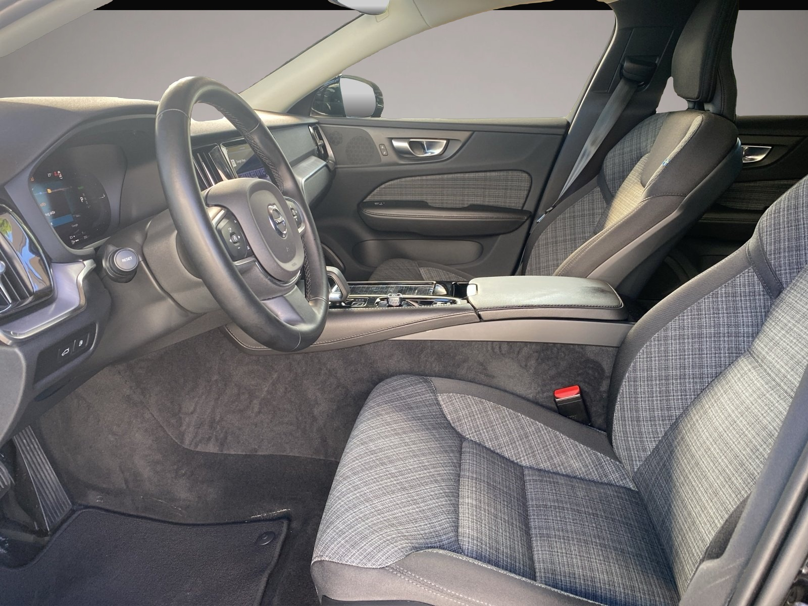 Volvo V60 (05/2023, )