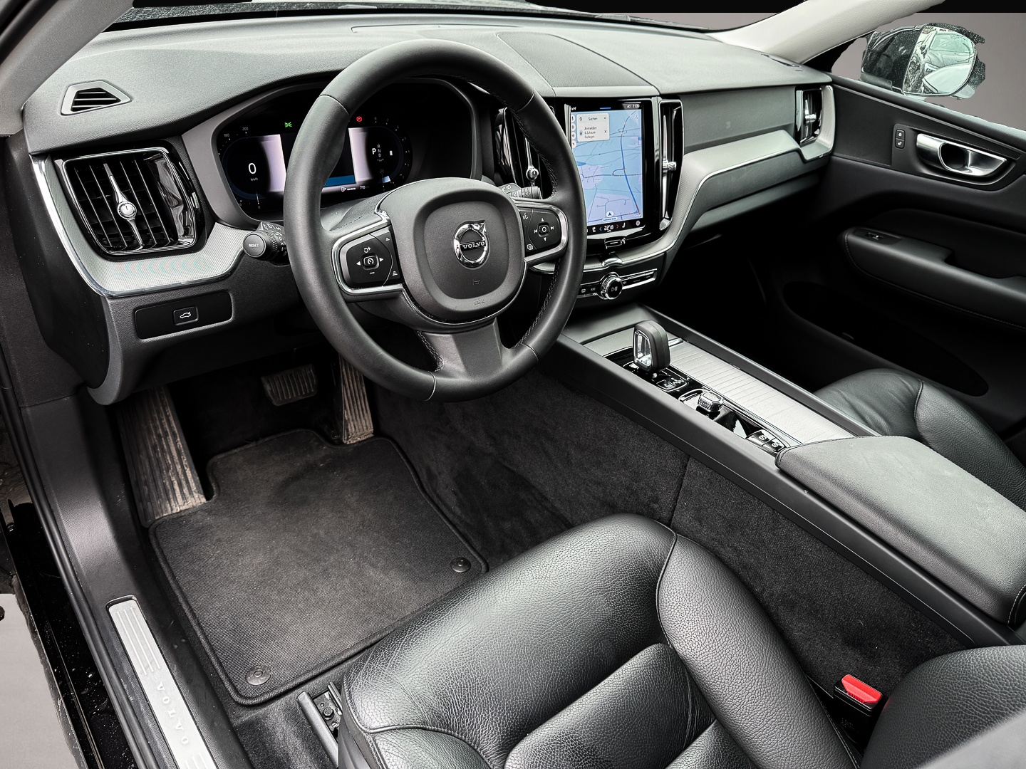 Volvo XC60 (01/2024, Benzin)