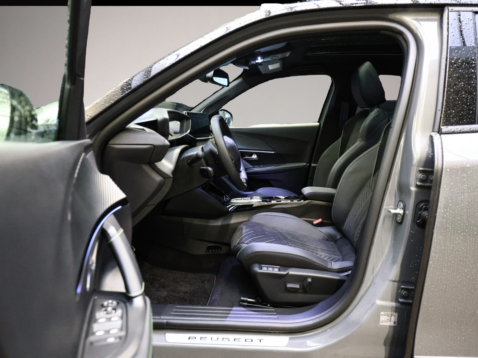 Peugeot e-2008 (, ELECTRIC)