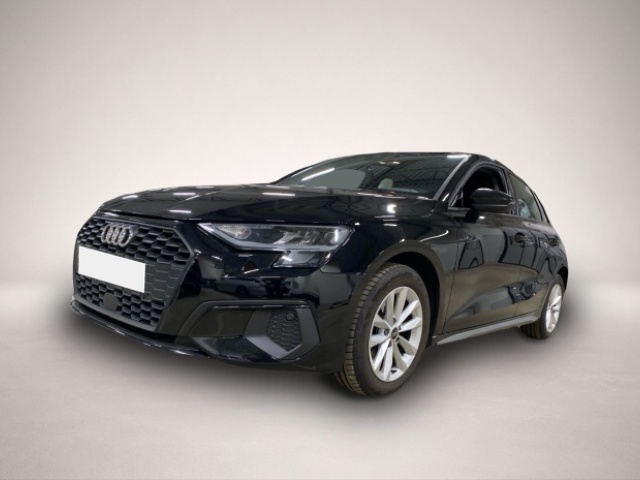 Audi A3 (11/2022, Benzin)