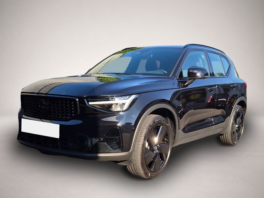 Volvo XC40 (04/2025, Benzin)