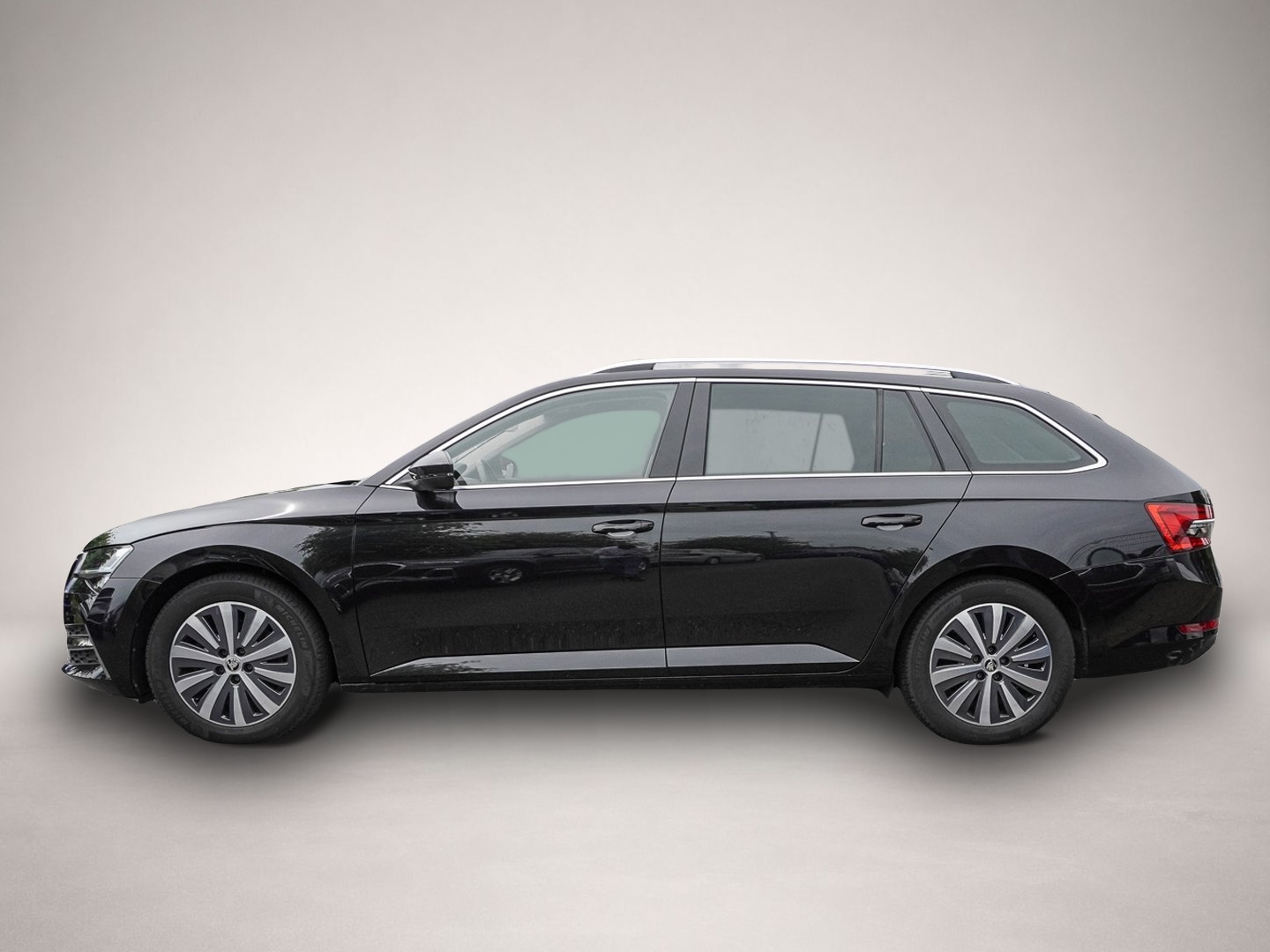 Skoda Superb (04/2023, )