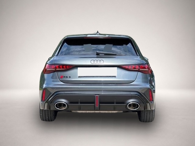 Audi RS3 (05/2026, Benzin)