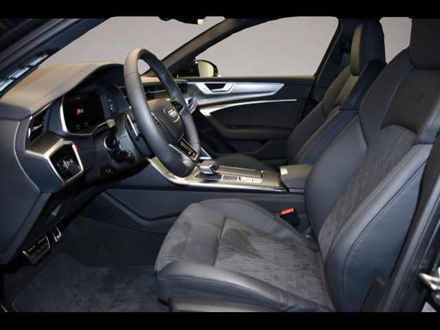 Audi RS6 (09/2025, Benzin)