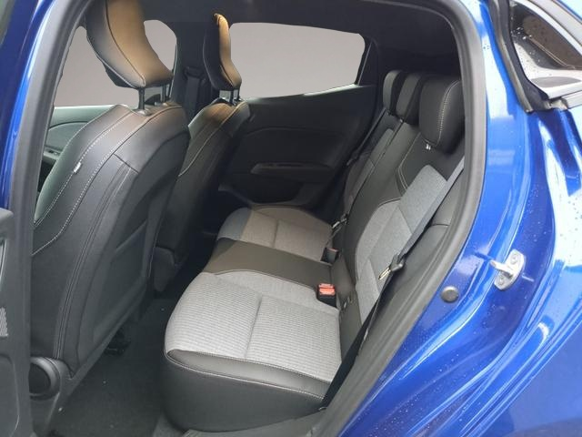 Renault Clio (11/2025, Benzin)