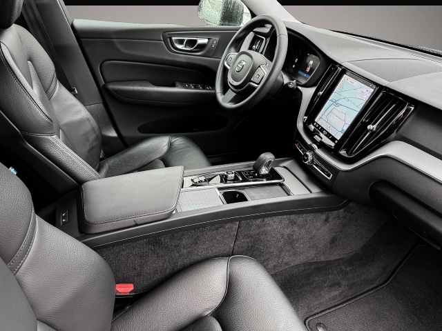Volvo XC60 (01/2024, Benzin)